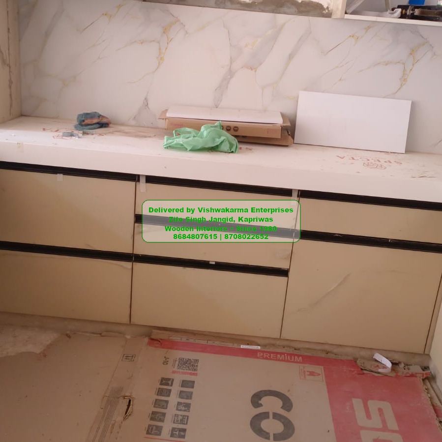 Cream U-shape modular kitchen with marble-look backsplash
